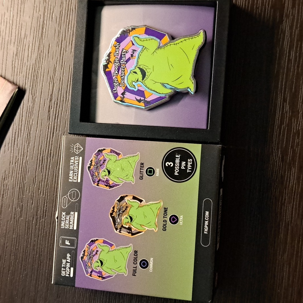 Disney Oogie Boogie Bash Desseet Party Figpin - Picture 4 of 5
